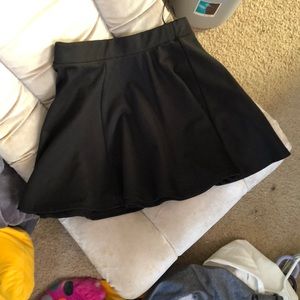 Cute mini flow skirt